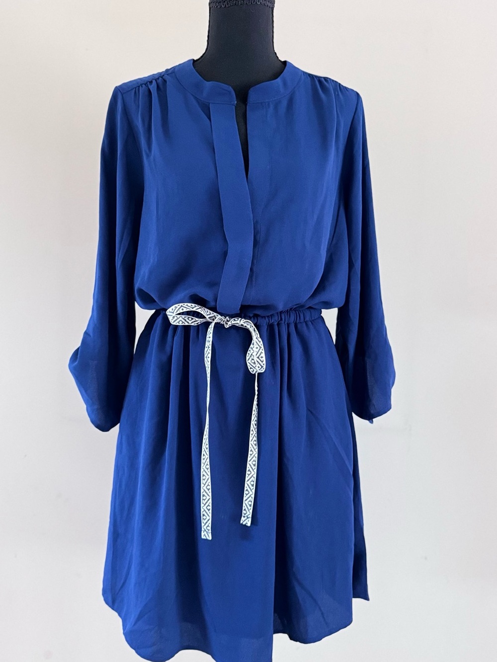 Halo Royal Blue Long Sleeve Tie-Waist Dress With White Geometric Belt